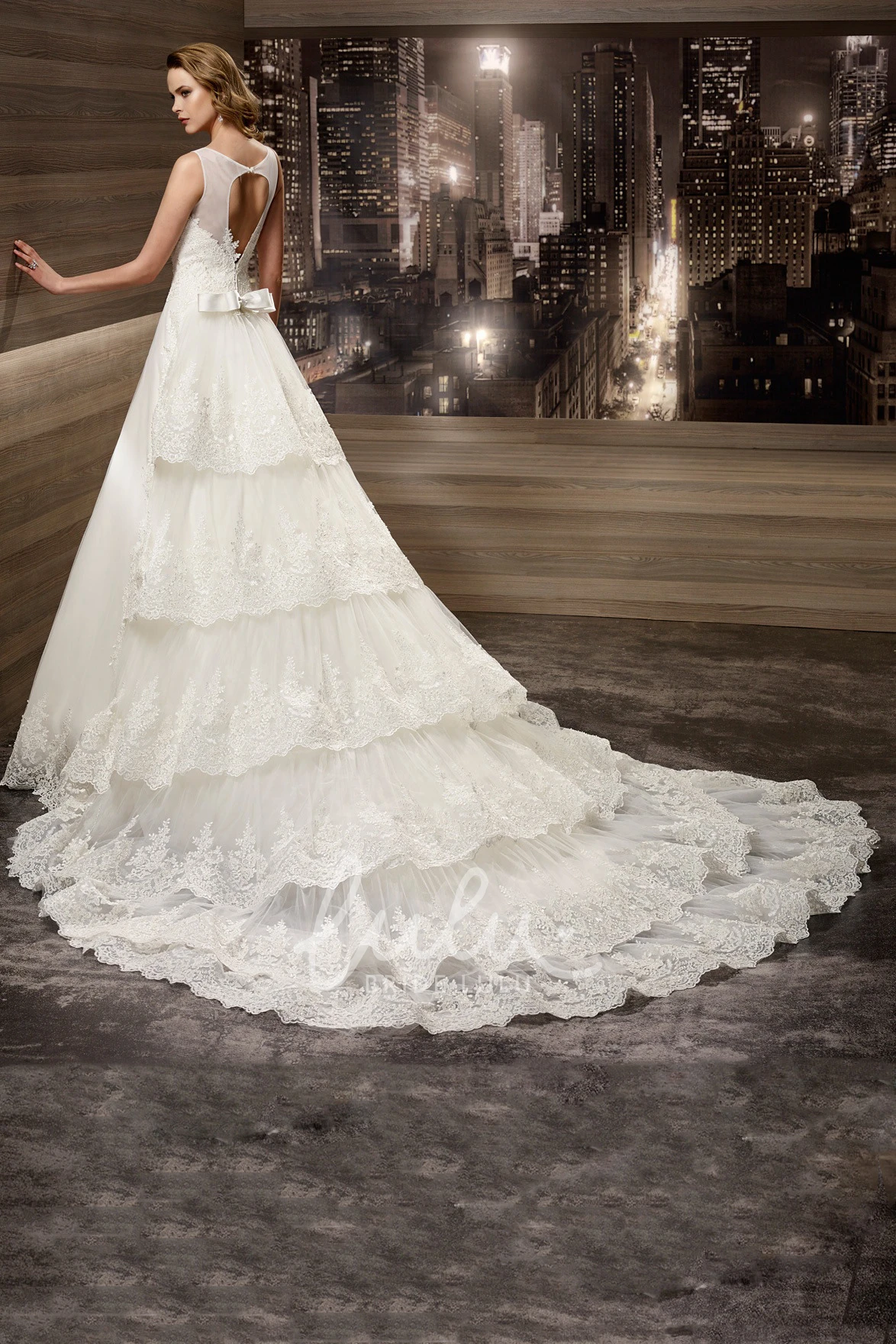 Cap Sleeves Keyhole Back A-Line Wedding Dress Illusion Jewel-Neck Tiers Train