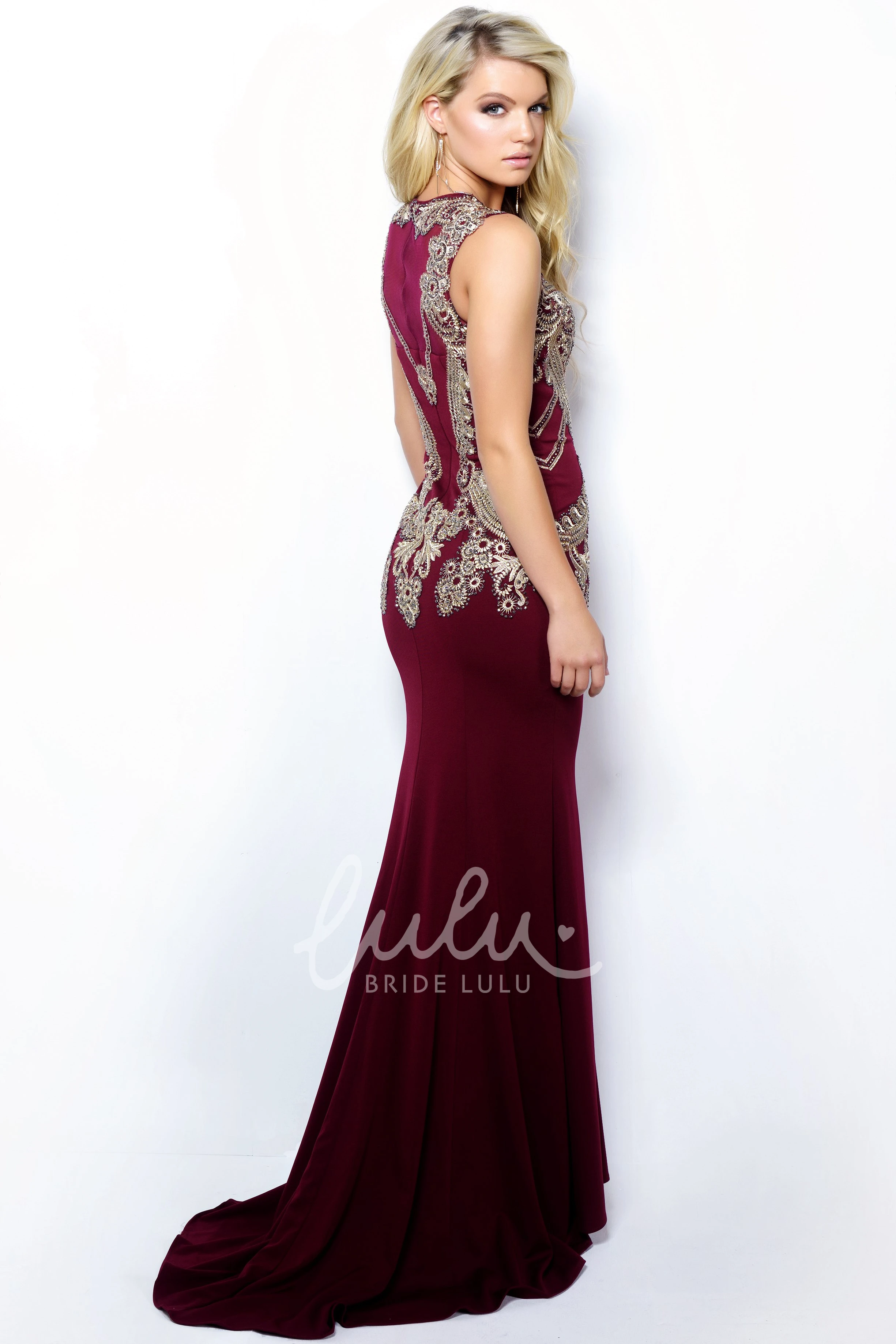 Jersey Sleeveless Jewel-Neck Sheath Prom Dress with Beading