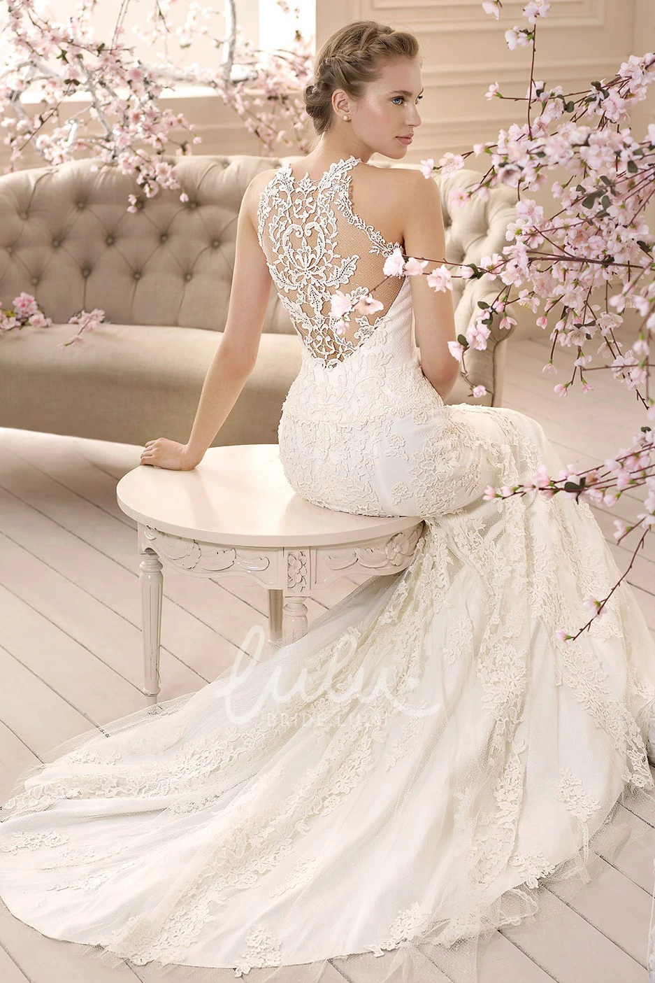 High-Neck Appliqued Lace Wedding Dress Sleeveless Sheath Dress for 2025 Brides