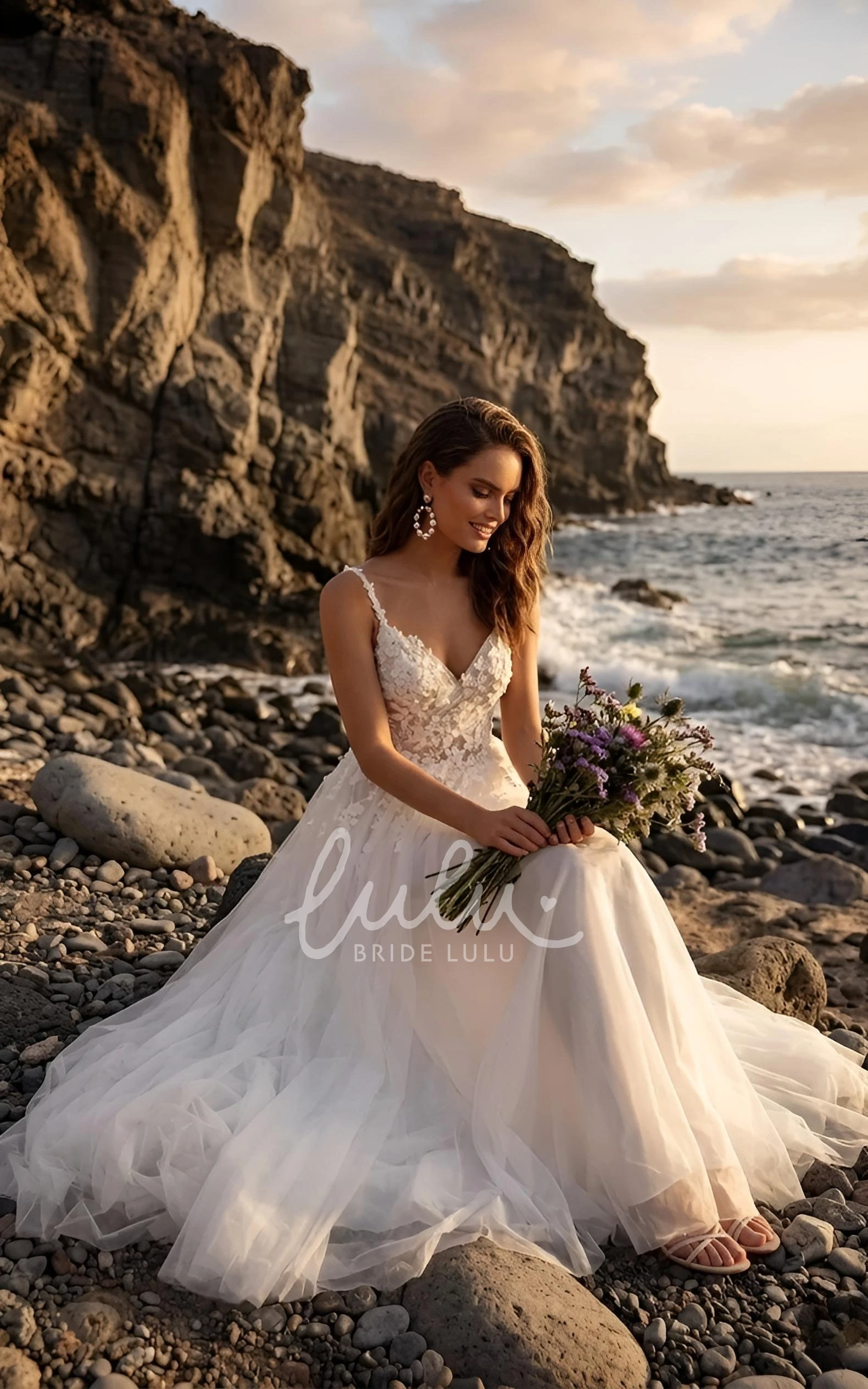 A-Line Spaghetti Strap Summer Wedding Dress Beach Boho Lace Flowy Bridal Gown