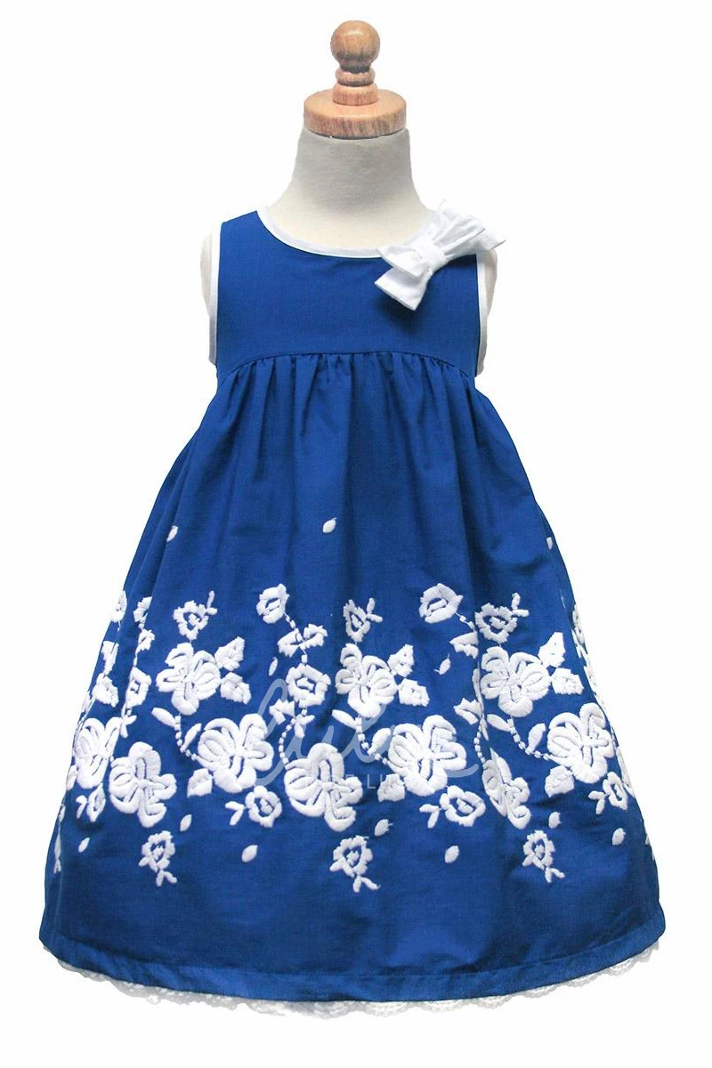 Lace Empire Flower Girl Dress with Bow and Embroidery
