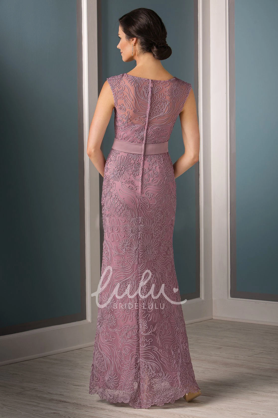 Appliqued Cap-Sleeved V-Neck Mother Of The Bride Dress Elegant Bridesmaid Dress