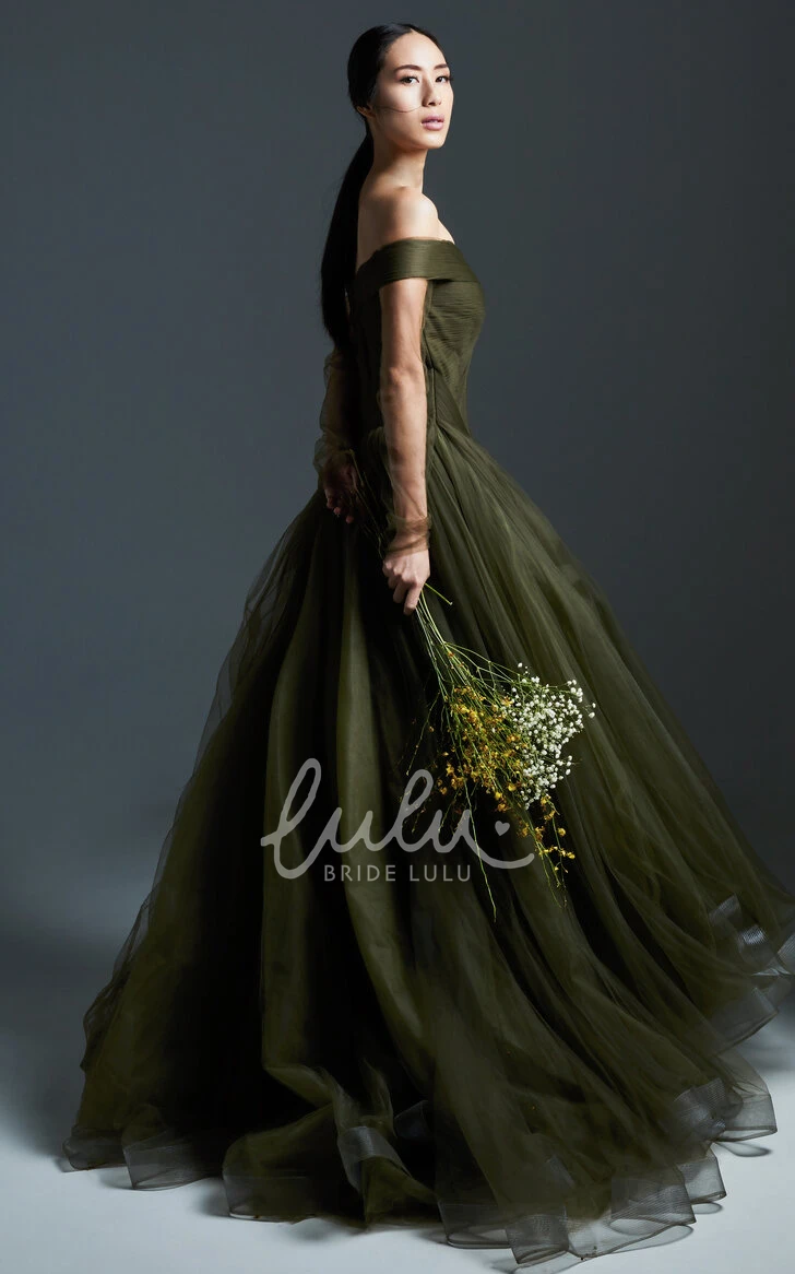 Off-the-Shoulder Tulle A-Line Formal Formal Dress with Ruching Modern & Long Sleeve