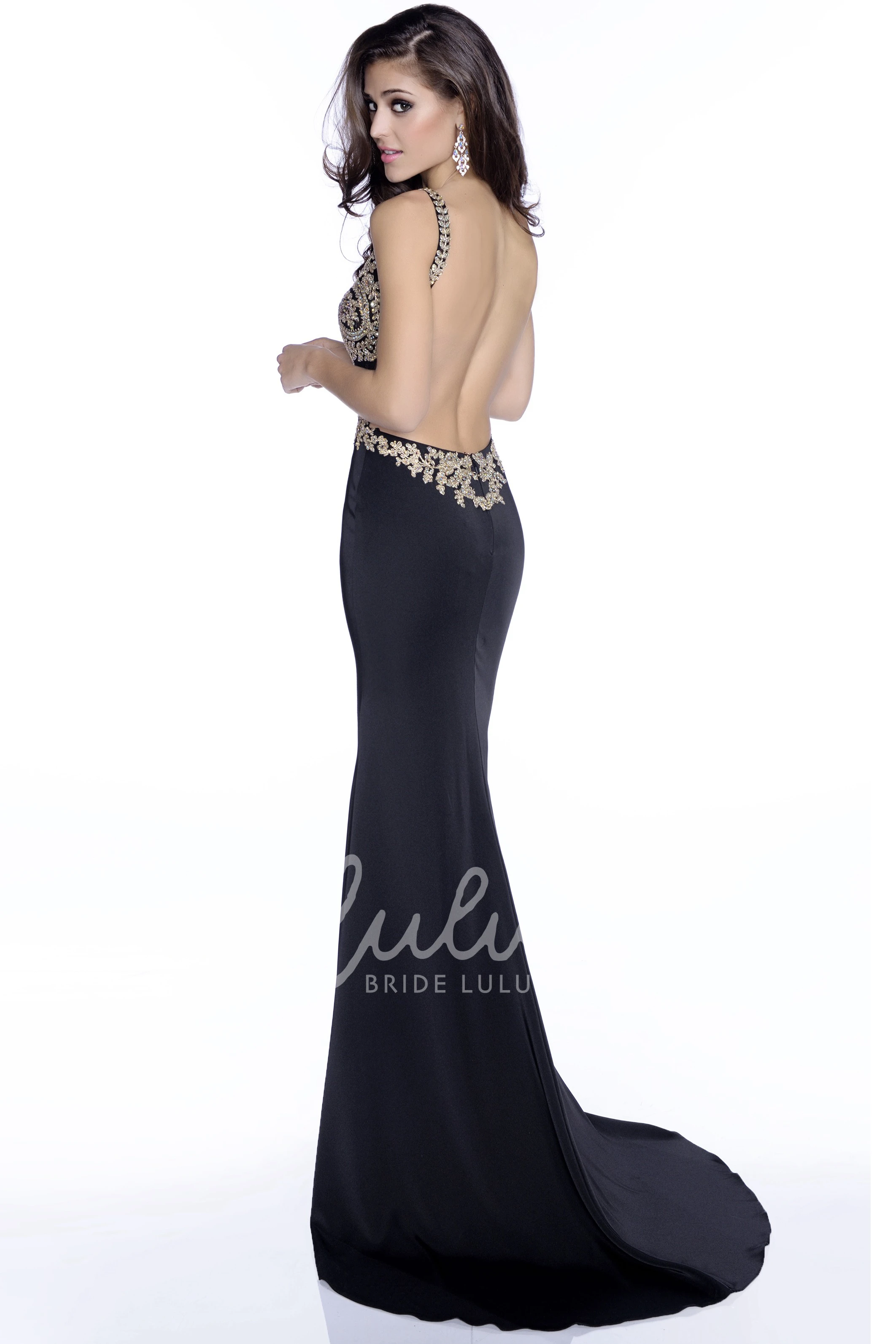 Form-Fitted Chiffon Prom Dress Sleeveless Open Back Beadwork Classy