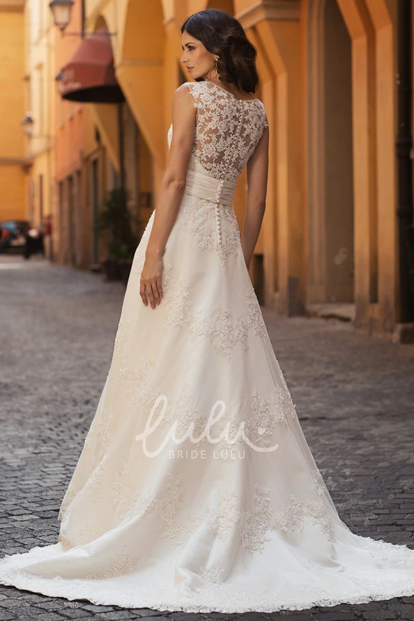 Sleeveless Lace Appliqued A-Line Wedding Dress with Scoop Neckline Beautiful Wedding Dress