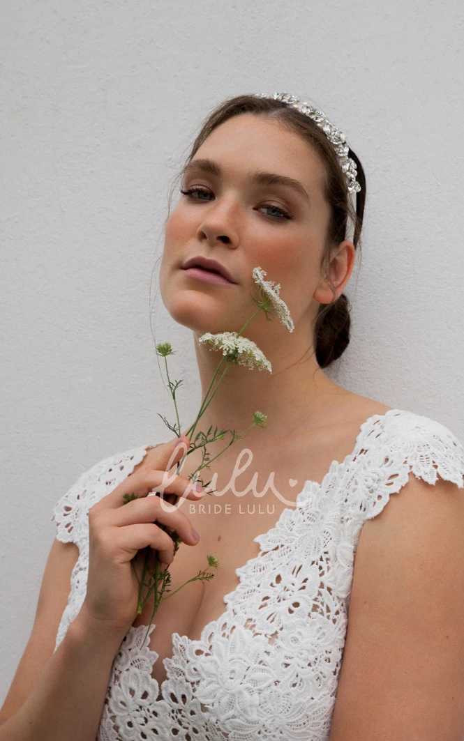 Chiffon Scalloped Sleeveless A-Line Wedding Dress Simple & Sophisticated