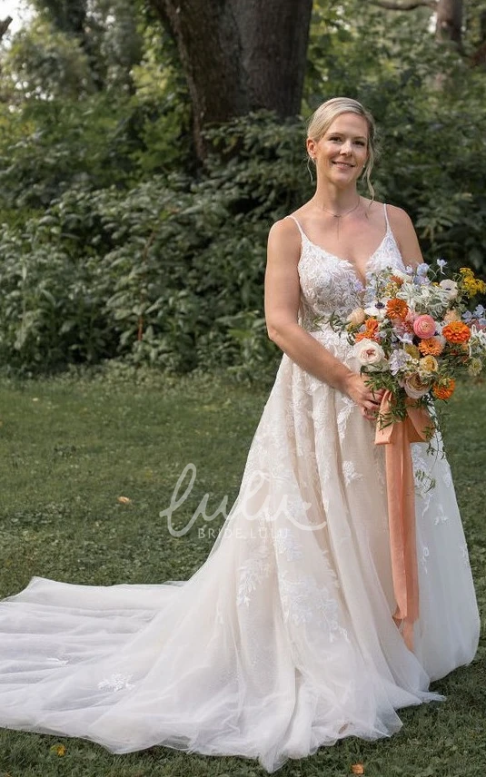 Romantic Spaghetti Straps A-Line Tulle Appliques Court Train Sexy Wedding Dress