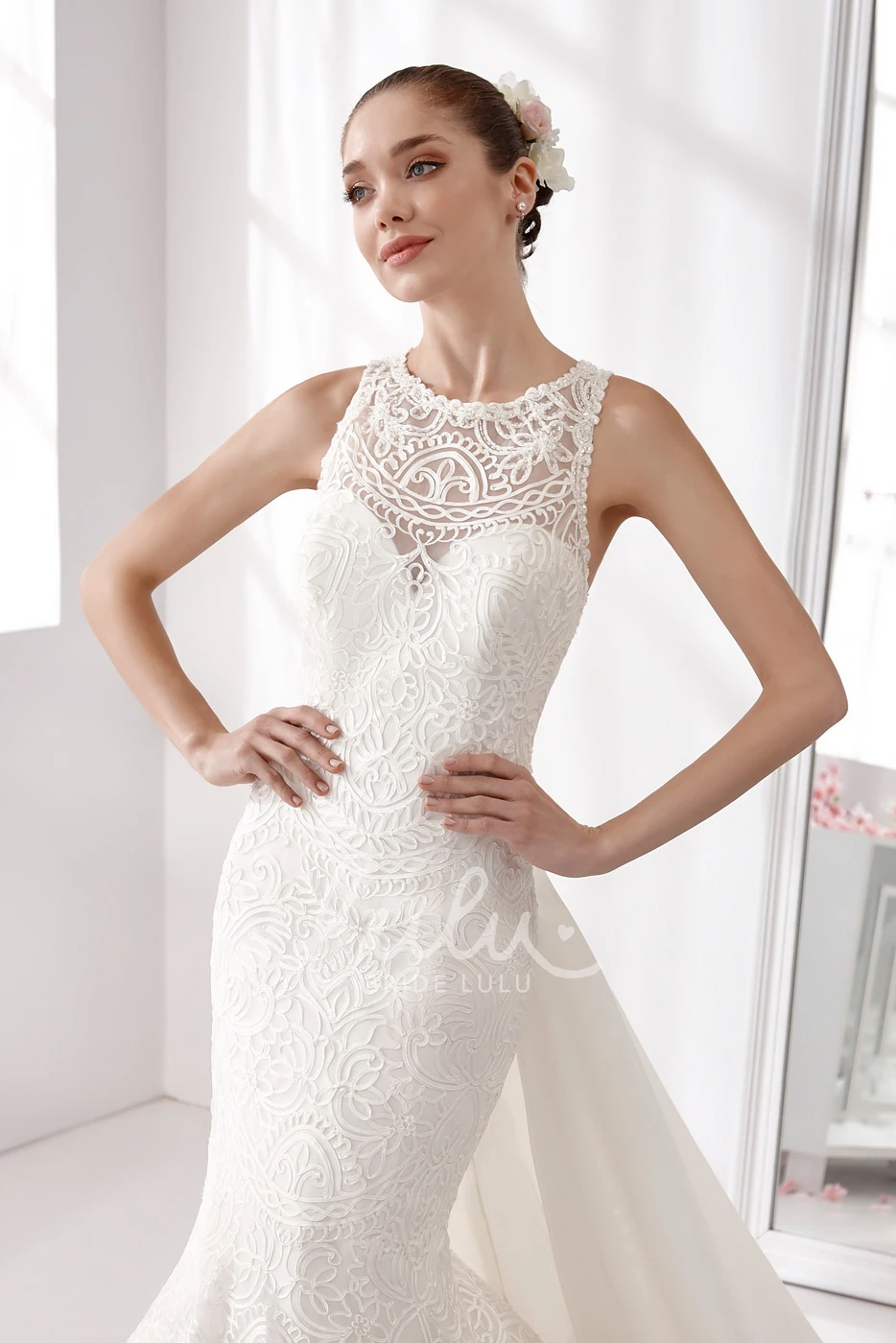 Mermaid Lace Wedding Dress Jewel-Neck and Detachable Bow Train