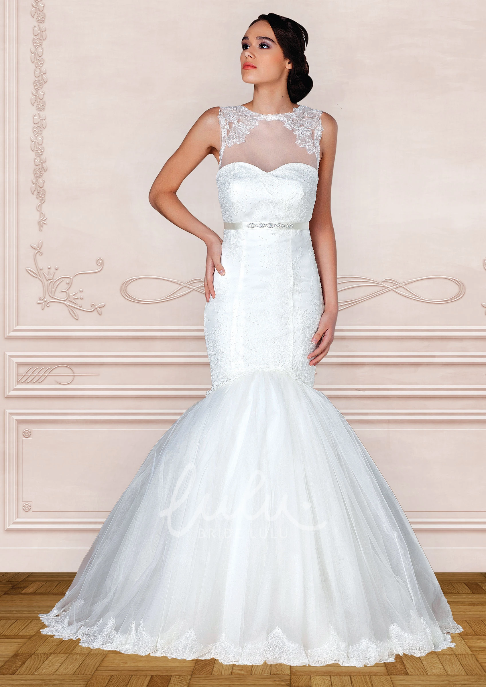 Sleeveless Satin Wedding Dress with Beading Jewel-Neck Trumpet Floor-Length Dress