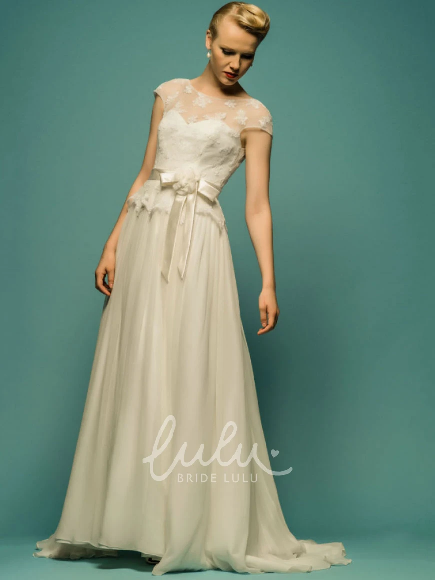 Appliqued Tulle Scoop-Neck Short-Sleeve Wedding Dress with Bow