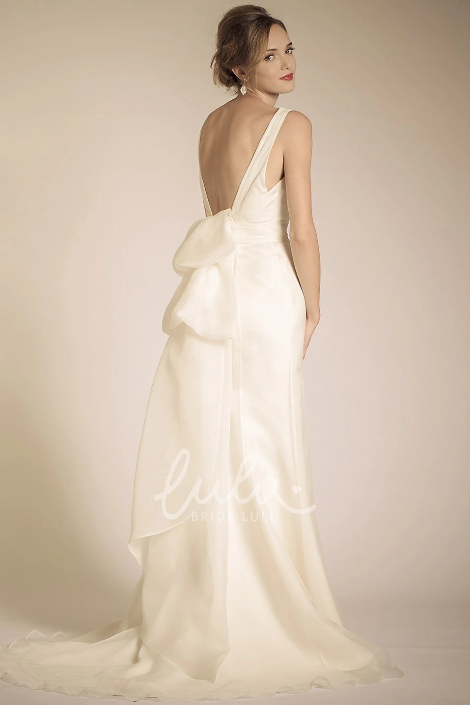 V-Neck Lace Tulle and Satin Wedding Dress with Court Train Classic Bridal Gown