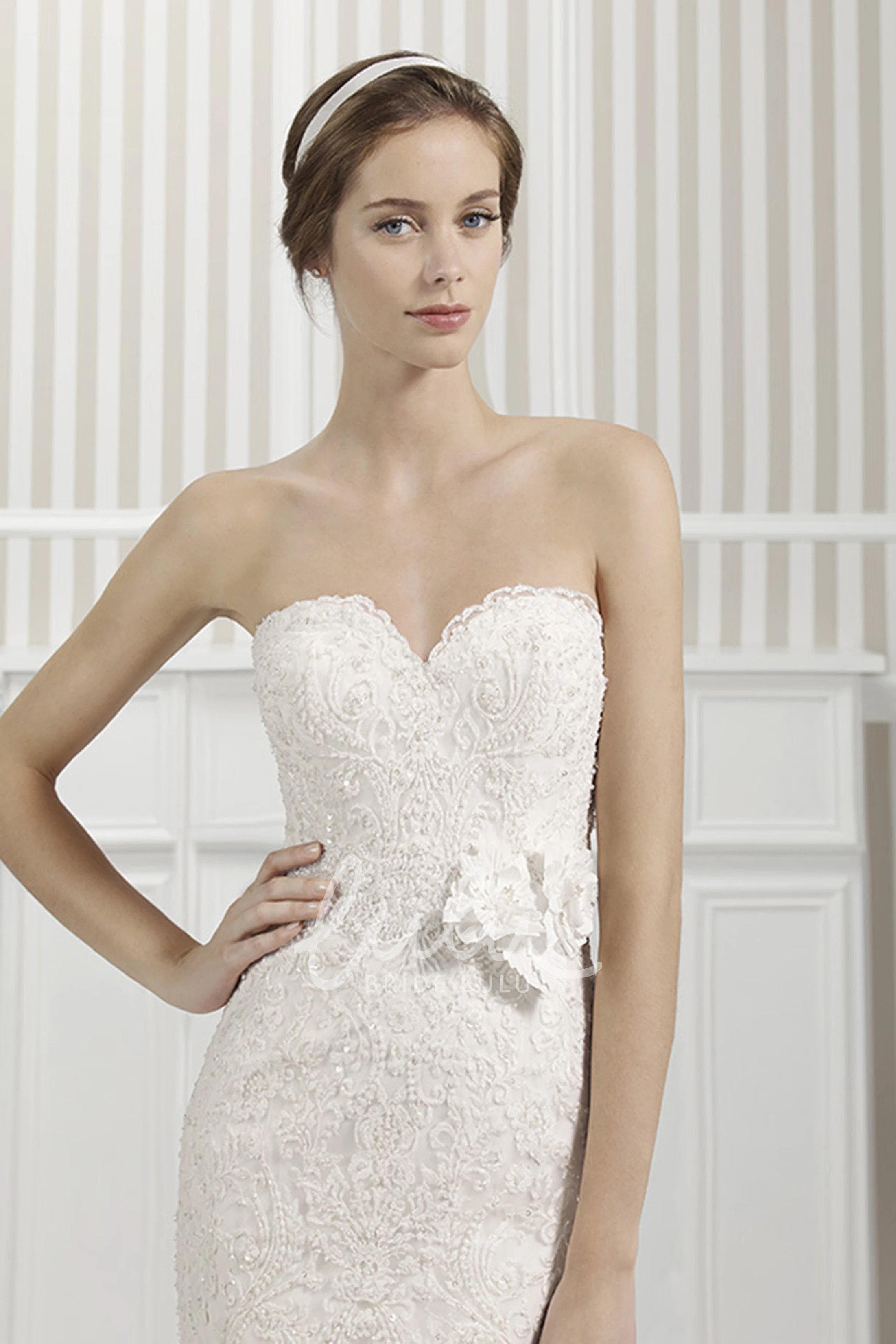 Sweetheart Lace Mermaid Wedding Dress with Appliques and Flower Unique Bridal Gown