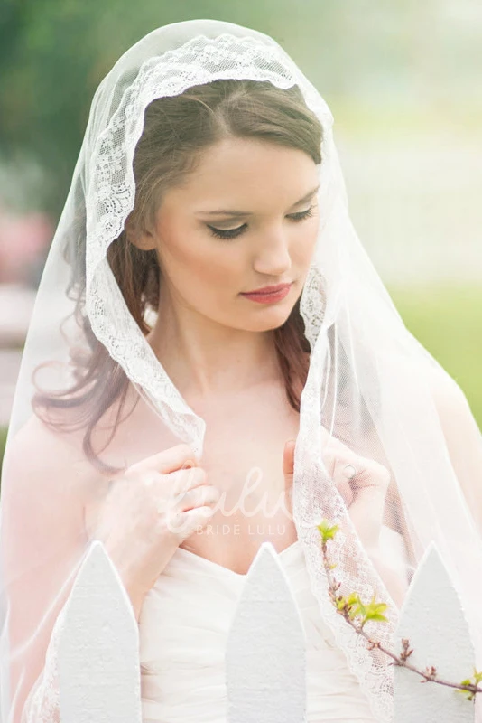 Boho Lace Tulle Wedding Veil Retro & Soft Applique