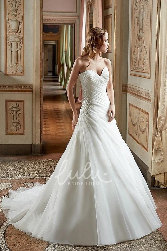 Sweetheart Tulle A-Line Wedding Dress with Appliques and Corset Back