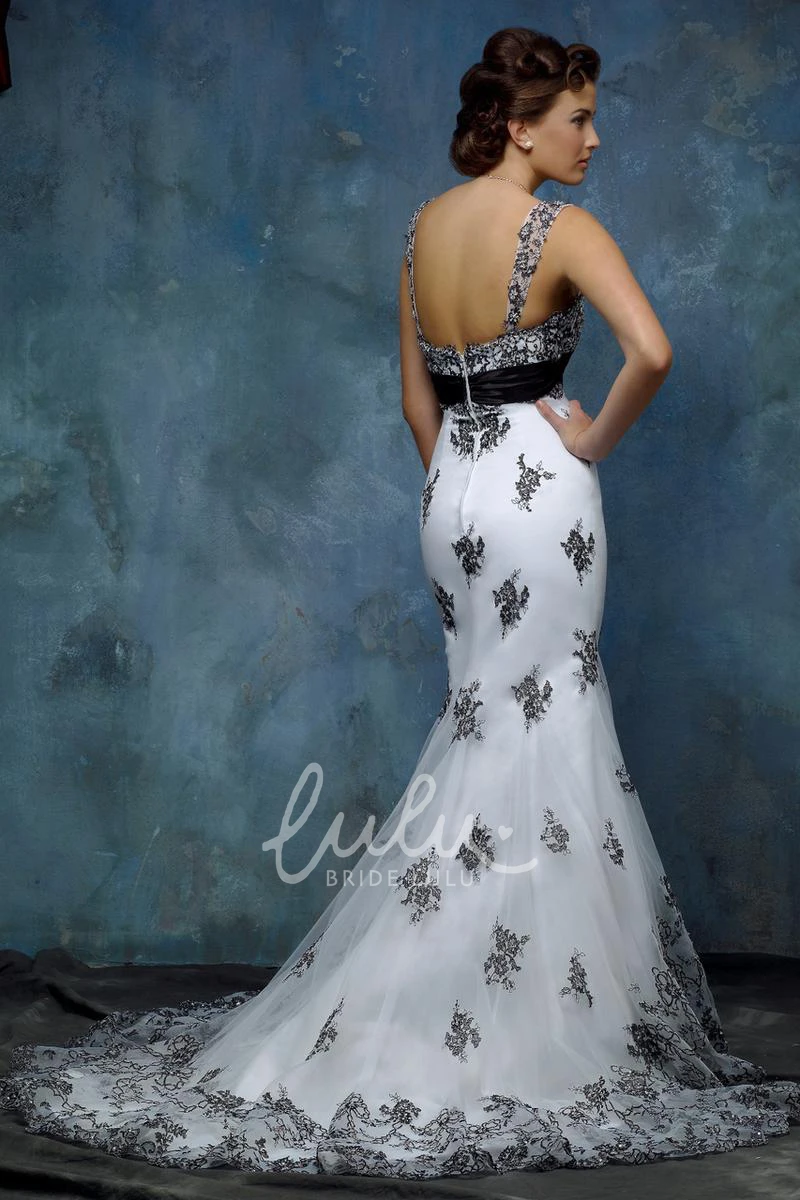 Sleeveless Mermaid Wedding Dress with Appliques and Brooch Floor-Length Tulle & Satin
