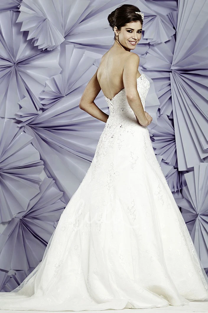 Sweetheart Beaded Tulle A-Line Wedding Dress Maxi Sleeveless Appliques