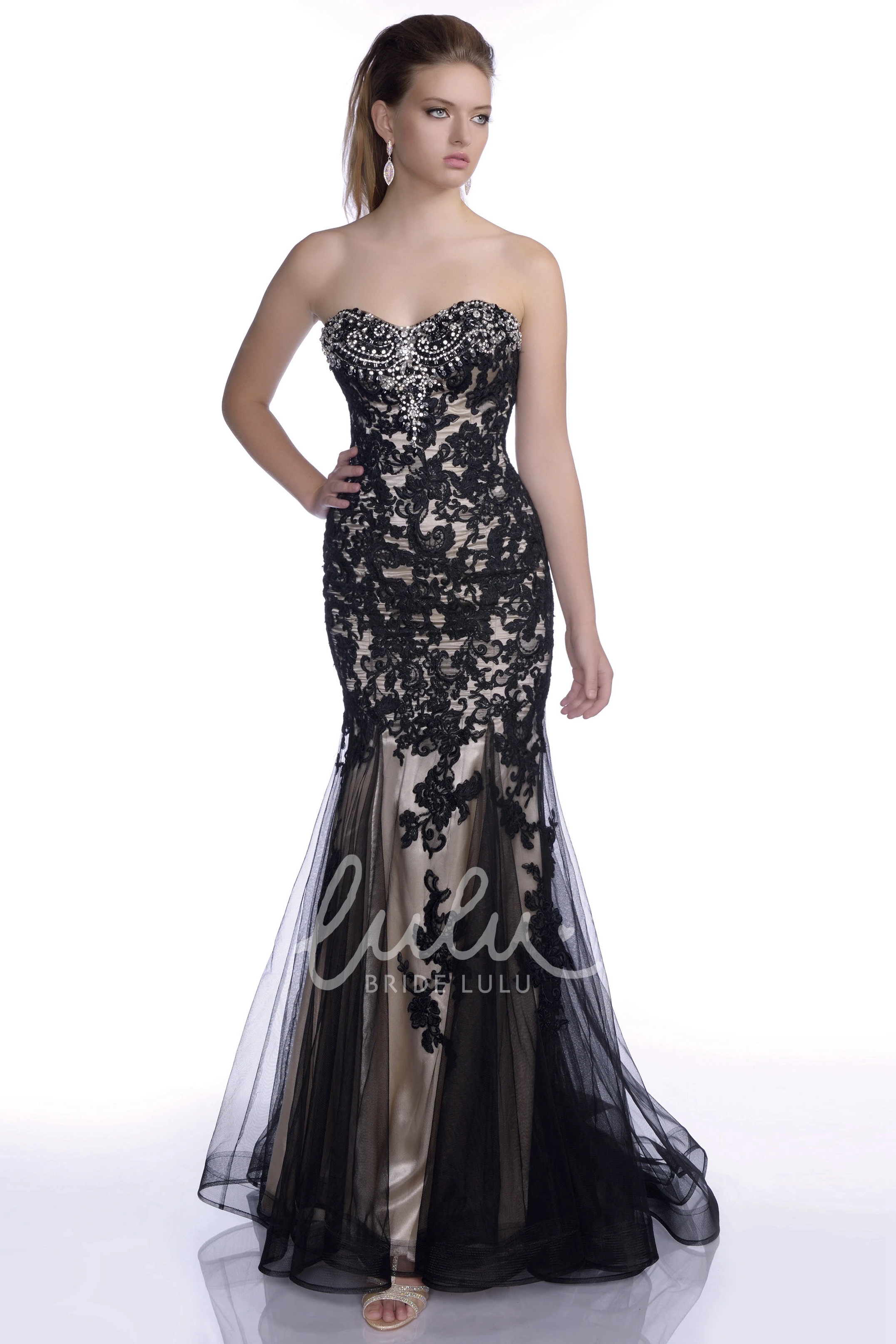 Mermaid Tulle Jeweled Prom Dress with Sweetheart Neckline and Lace Appliques