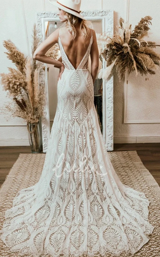 Vintage Elegant Beach Mermaid Boho Lace Wedding Dress with Plunging V-Neck and Court Train