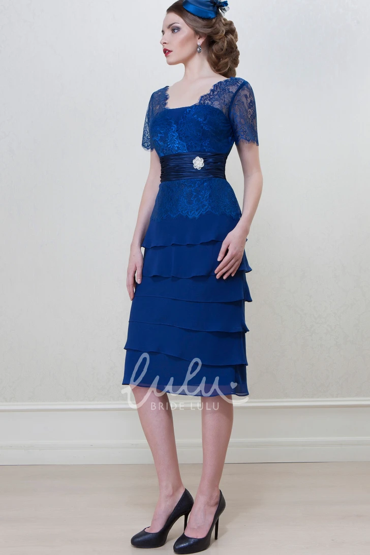 Chiffon Knee-Length Mother of the Bride Dress with Tiered Square Neck and Short Sleeves