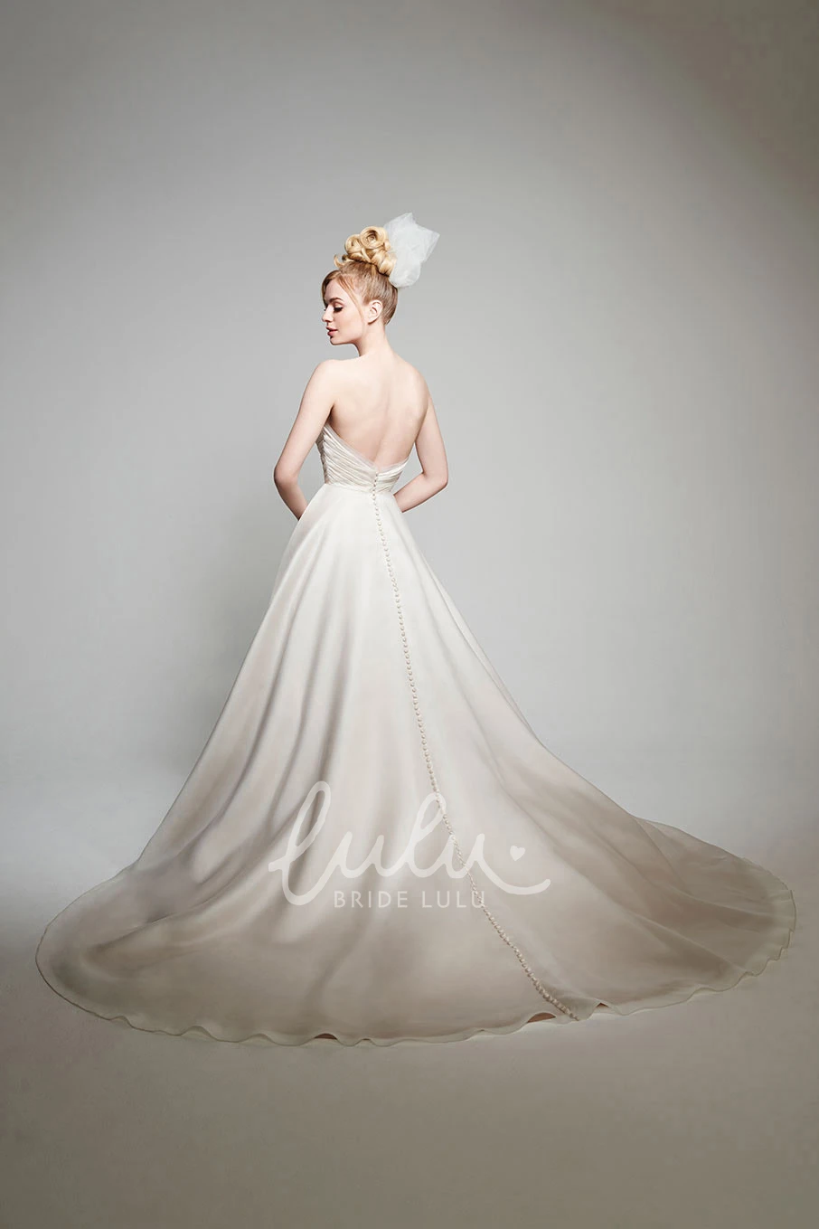 Organza Sweetheart Wedding Dress with Criss Cross & Backless Design Ball Gown Style