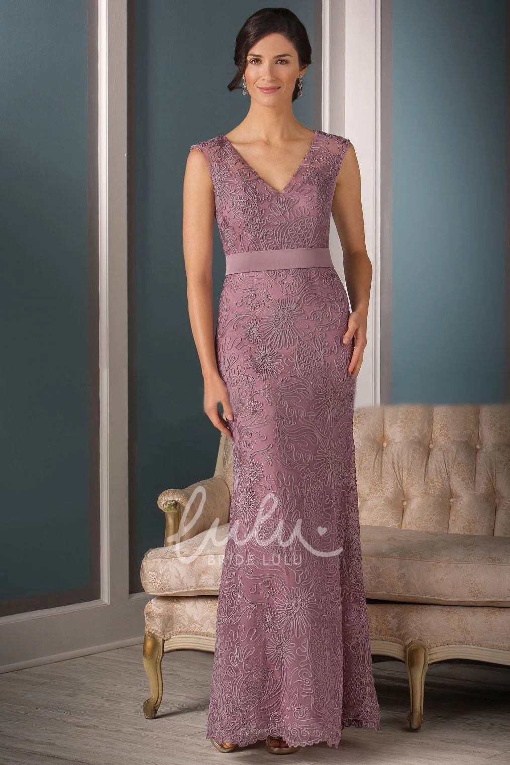 Appliqued Cap-Sleeved V-Neck Mother Of The Bride Dress Elegant Bridesmaid Dress