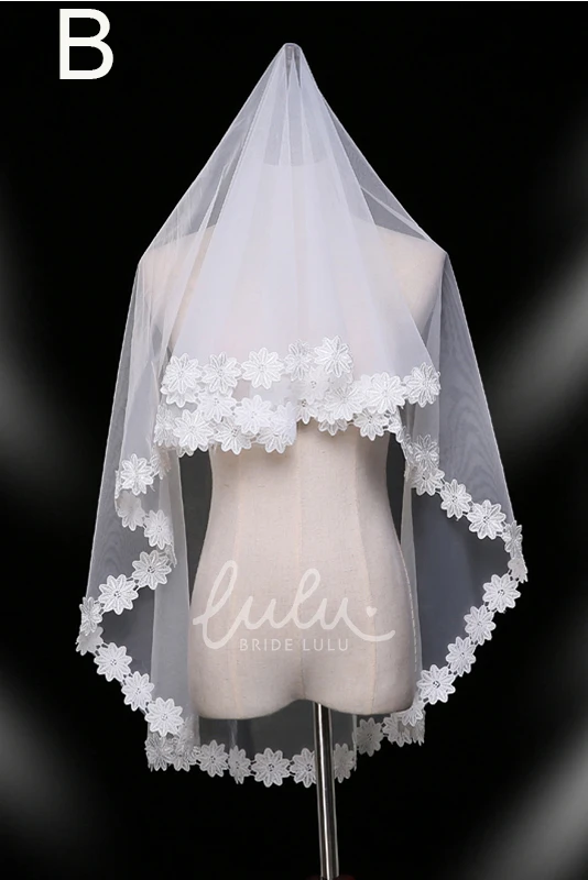 Simple Lace Applique Bride Veil for Weddings