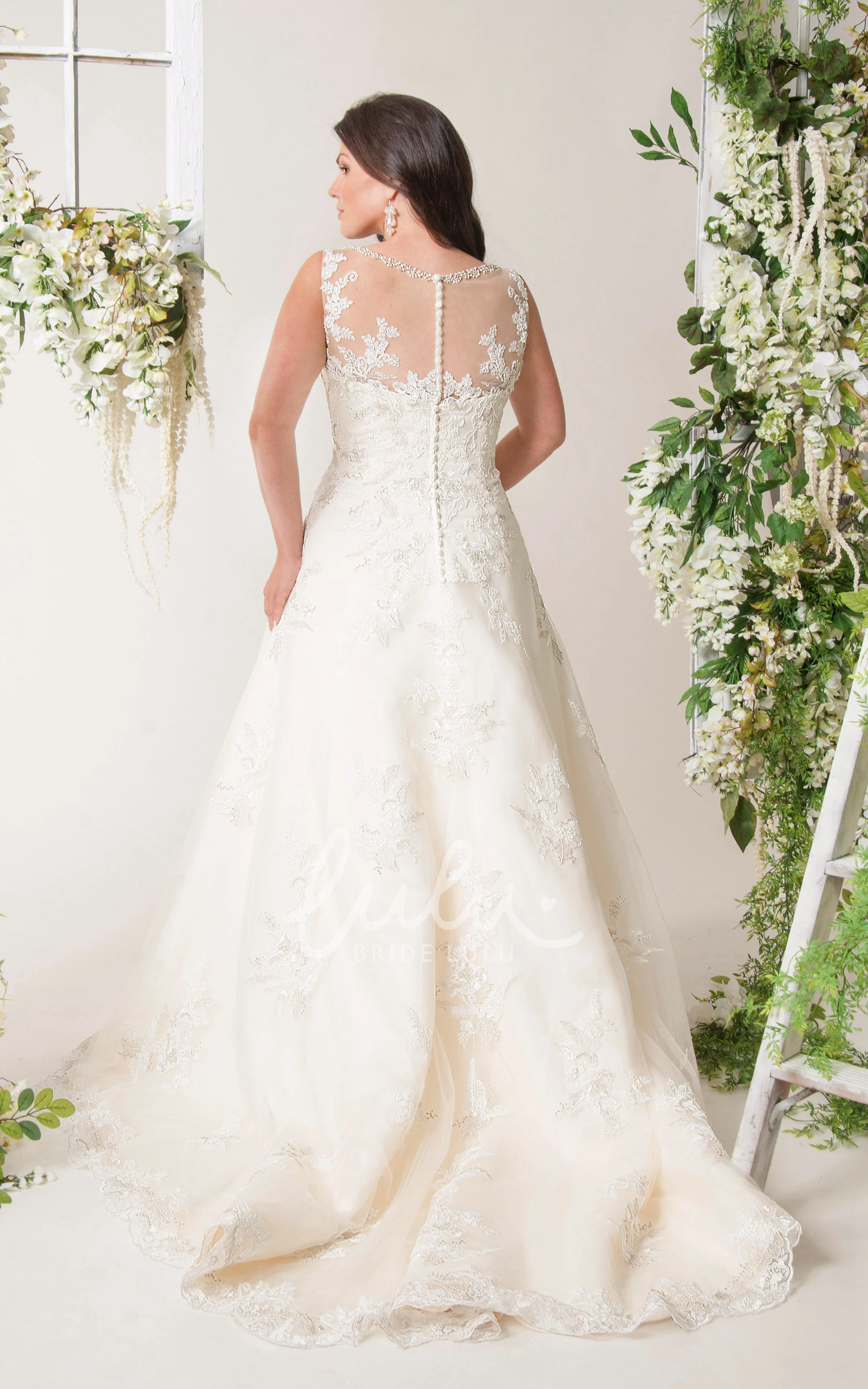 Illusion Lace A-Line Prom Dress with Sleeveless Design