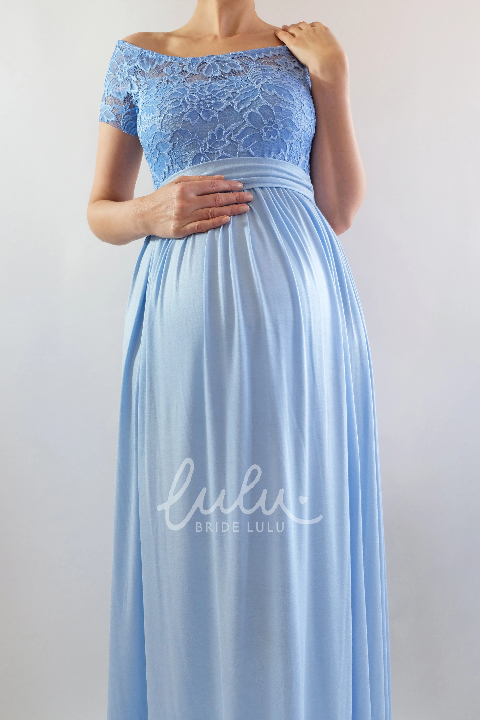 A-Line Maternity Dress with Short Sleeves and Sweep Train