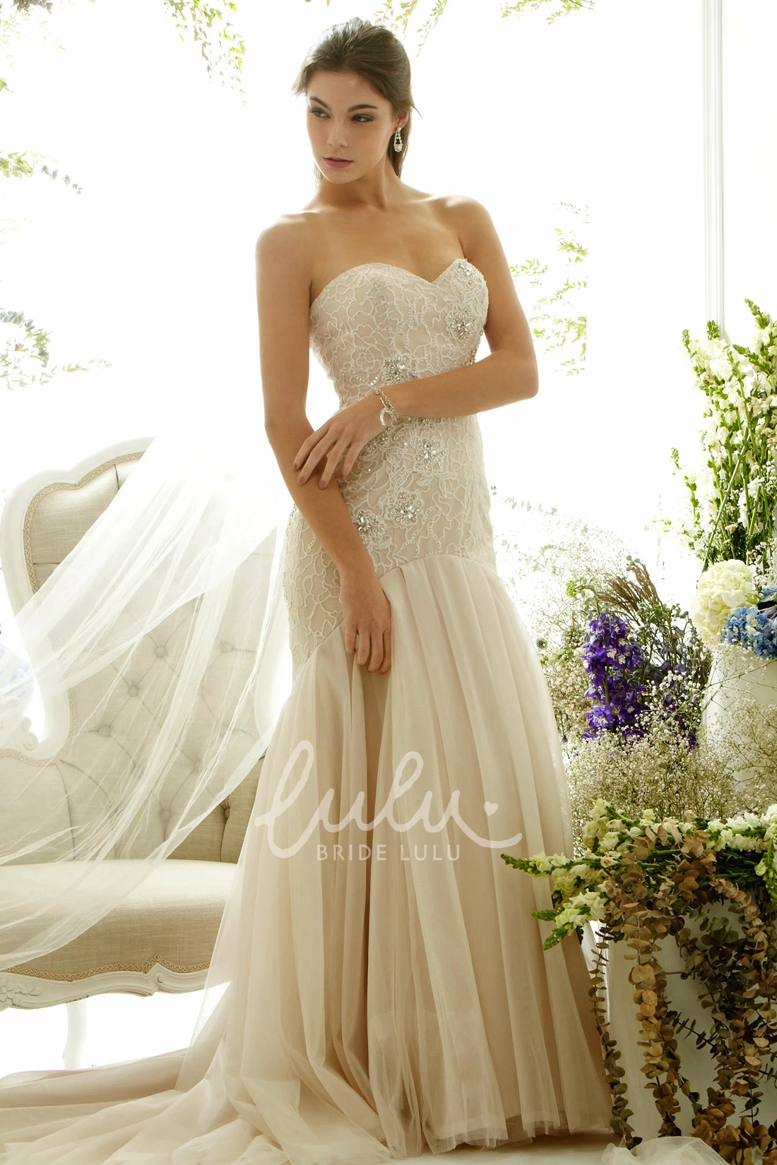 Trumpet Sweetheart Tulle Wedding Dress Maxi Beading V Back