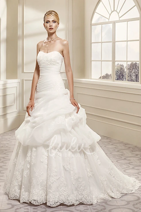 Organza Strapless Ball Gown Wedding Dress with Pick Up and Lace Up