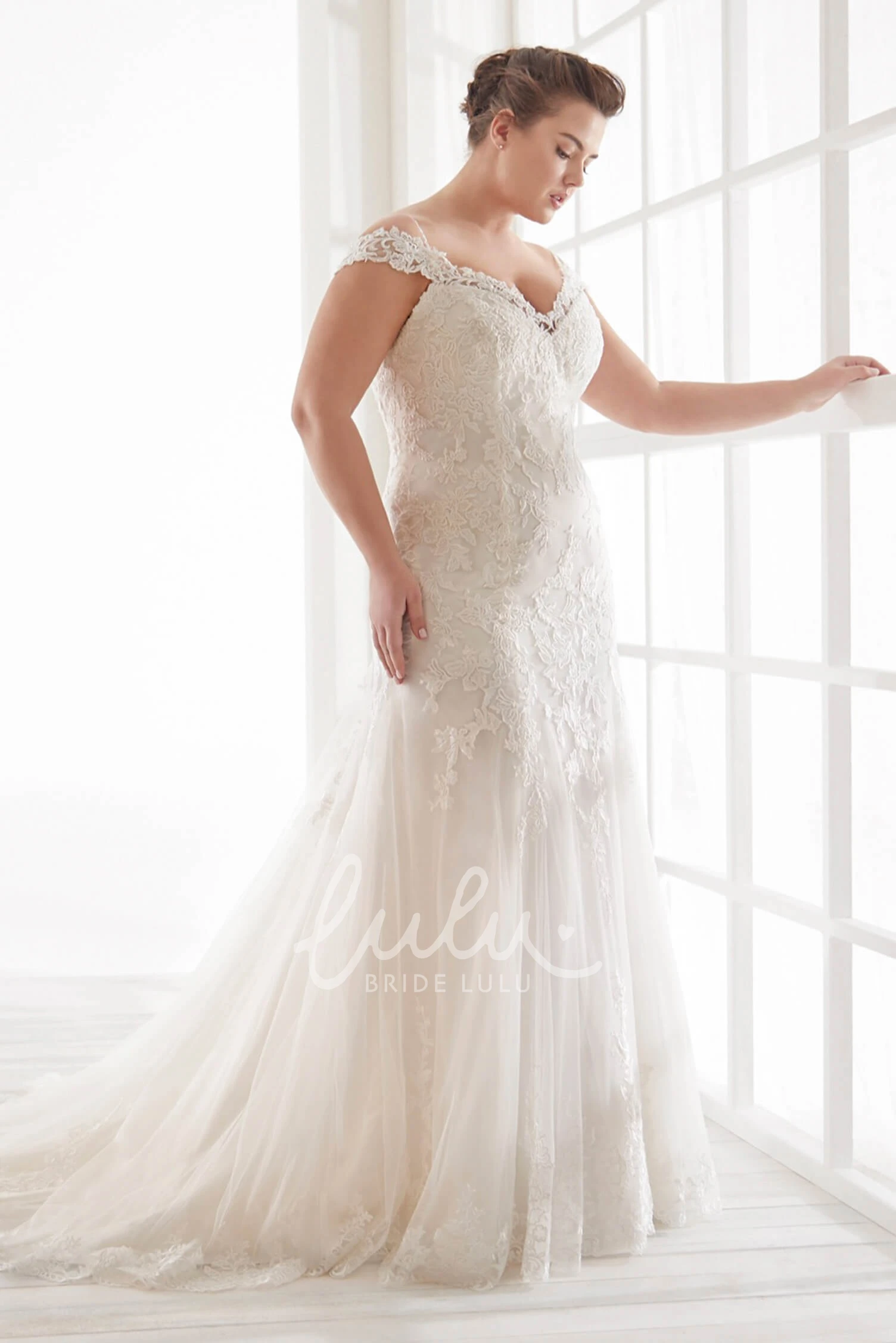 Off-the-shoulder Lace Trumpet Wedding Dress with Straps and V-Back