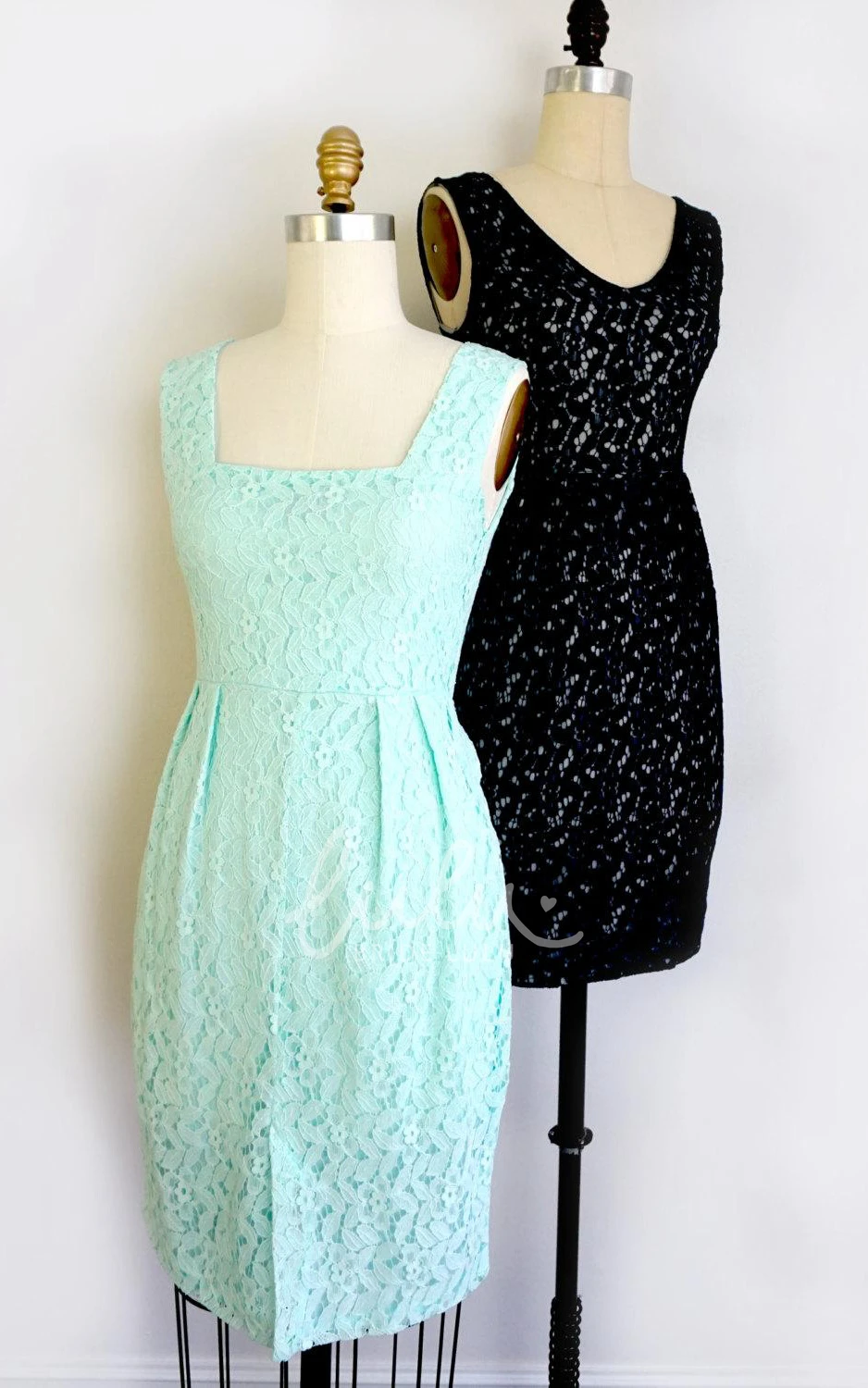 Square V-neck Lace Sheath Bridesmaid Dress