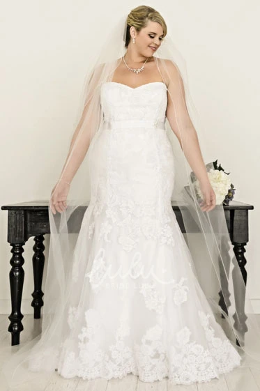Plus Size Lace Mermaid Wedding Dress Strapless Elegant Flowy