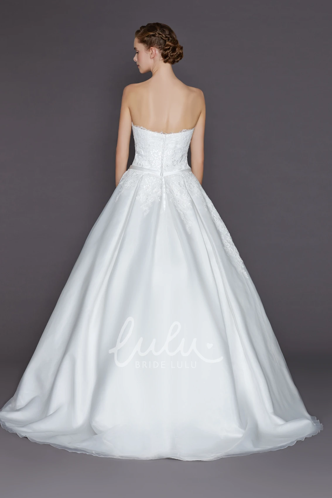 Tulle and Satin Wedding Dress with Sweetheart Neckline Ball Gown