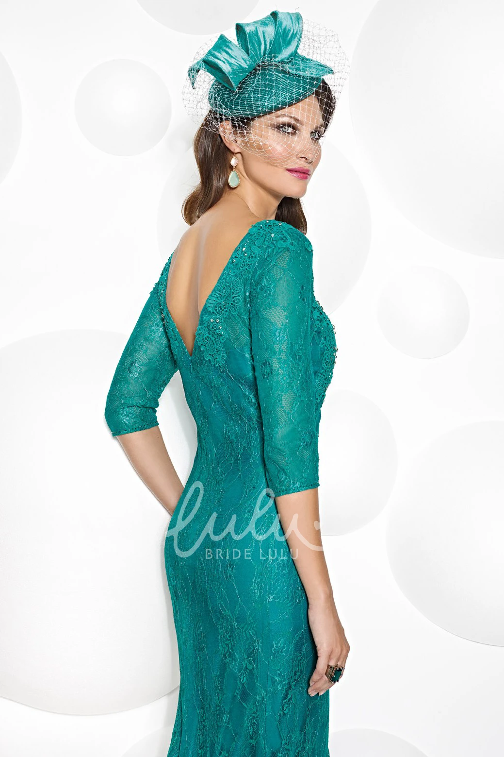 Lace Mother Of The Bride Dress With Illusion/Low-V Back Knee-Length 3-4 Sleeve