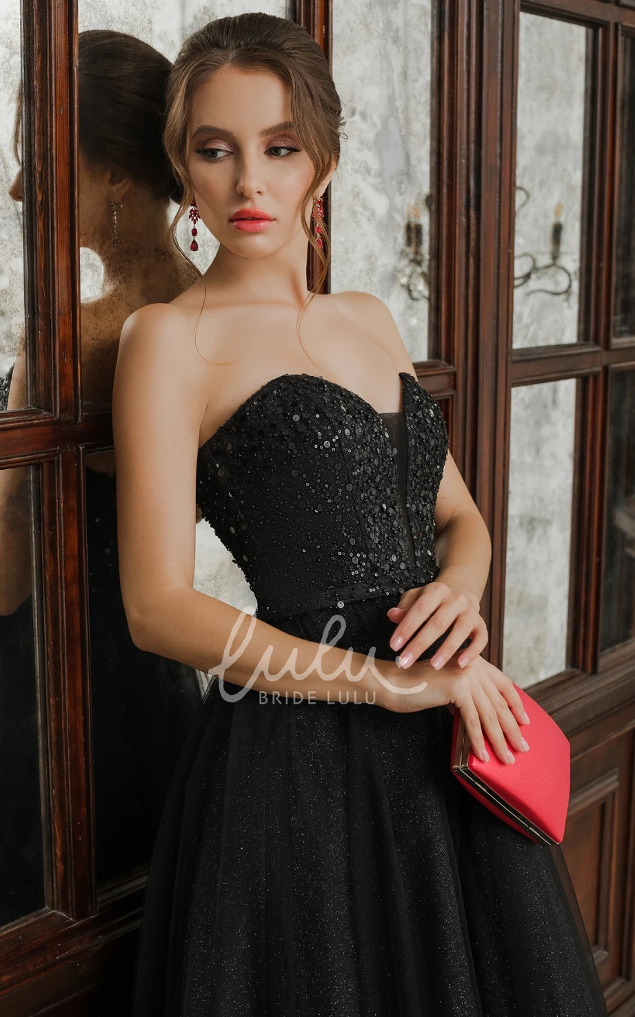 A-Line Tulle Sequins Off-shoulder Modern Prom Dress for Women