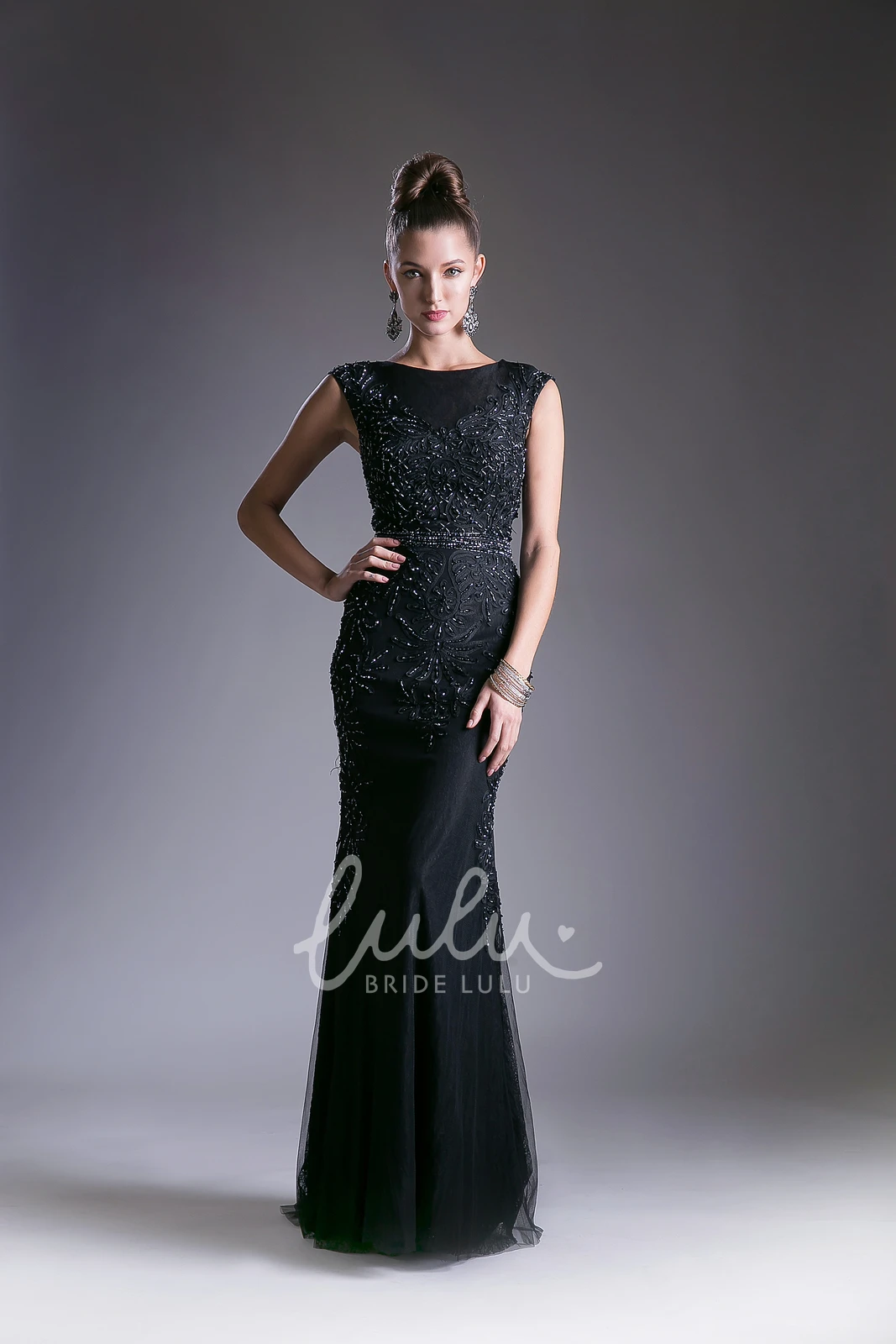 Lace Sheath Sleeveless Dress with Beading and Appliques Bridesmaid Dress