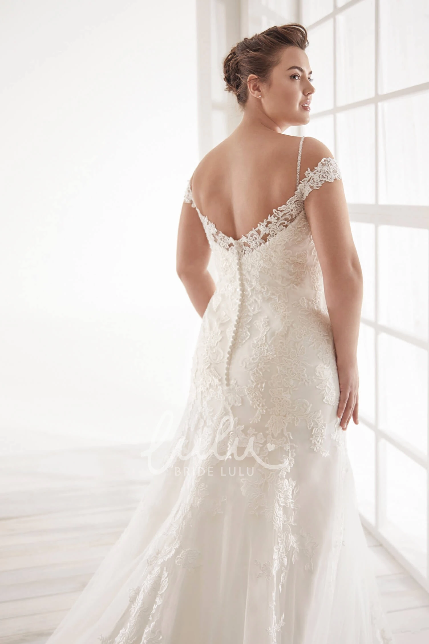 Off-the-shoulder Lace Trumpet Wedding Dress with Straps and V-Back