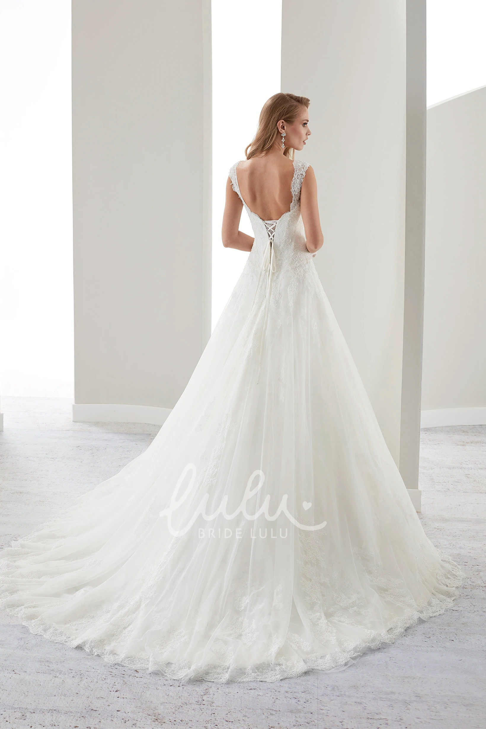 Applique Straps Sweetheart A-Line Wedding Dress with Lace-Up Back
