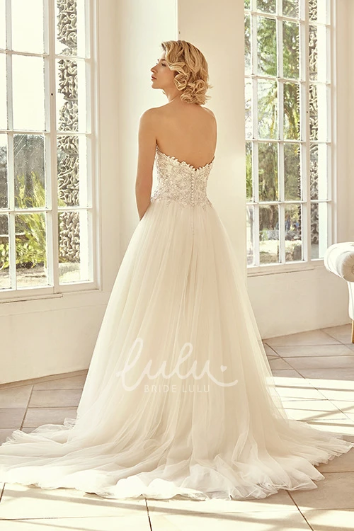 Beaded Tulle Sweetheart Wedding Dress with Court Train Elegant Bridal Gown