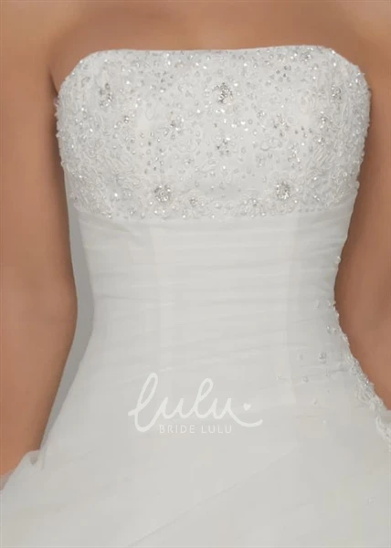 Strapless Sleeveless Ball Gown Tulle Wedding Dress with Pick Up Long Beaded