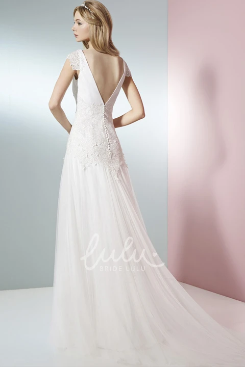 Maxi Appliqued Tulle Wedding Dress with V-Neck and Court Train V-Neck Wedding Dress
