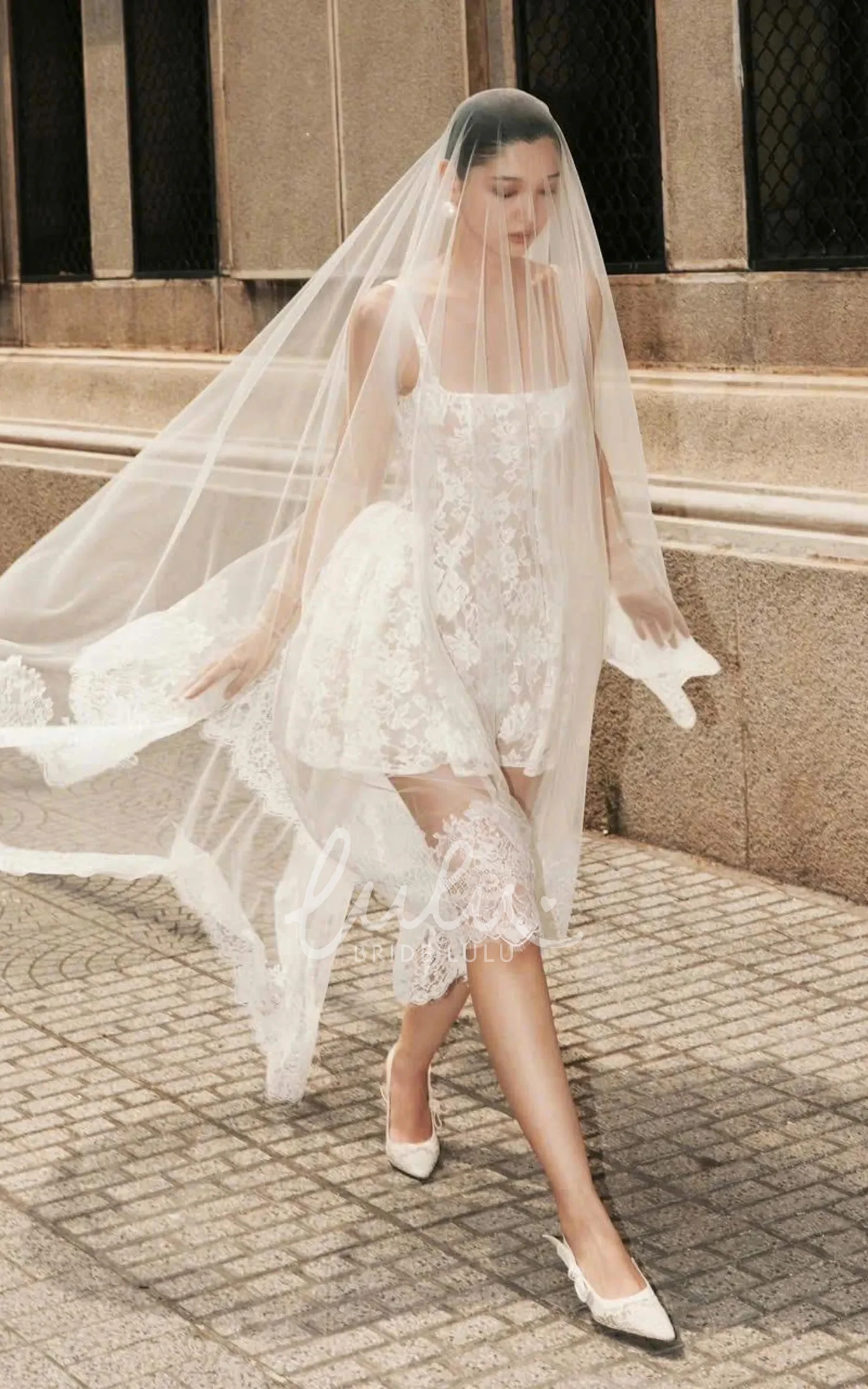 Short A-line Lace Engagement Wedding Dress Square Neck Sleeveless Mini Gown (without Veil)