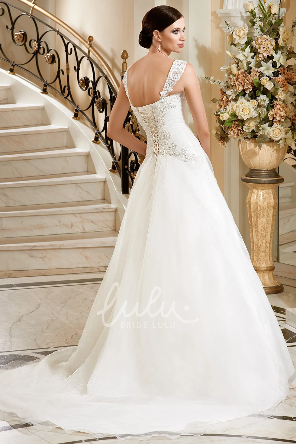 Lace A-Line Sleeveless Wedding Dress with Appliques and Floor-Length Straps