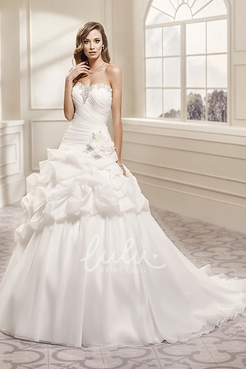 Sweetheart Organza Wedding Dress with Pick-Up and Beading Gorgeous Bridal Gown