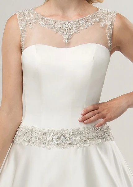 Satin Scoop-Neck Wedding Dress with Beaded Sleeveless A-Line Design Elegant and Modern