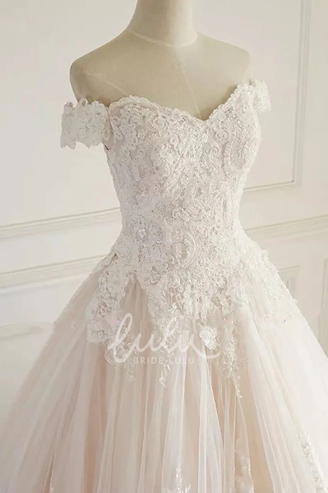Off-the-shoulder Sleeveless A-line Lace Tulle Wedding Dress with Chapel Train and Appliques