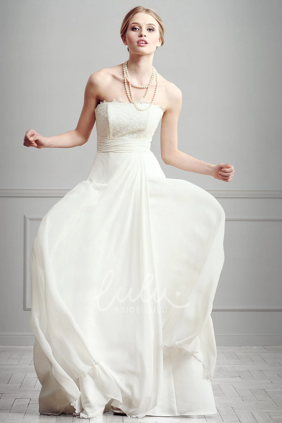 Lace Chiffon Sheath Wedding Dress with Strapless and Floor-Length