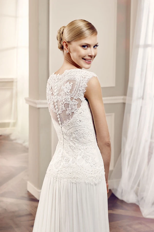 Illusion Sleeveless Chiffon&Lace Wedding Dress