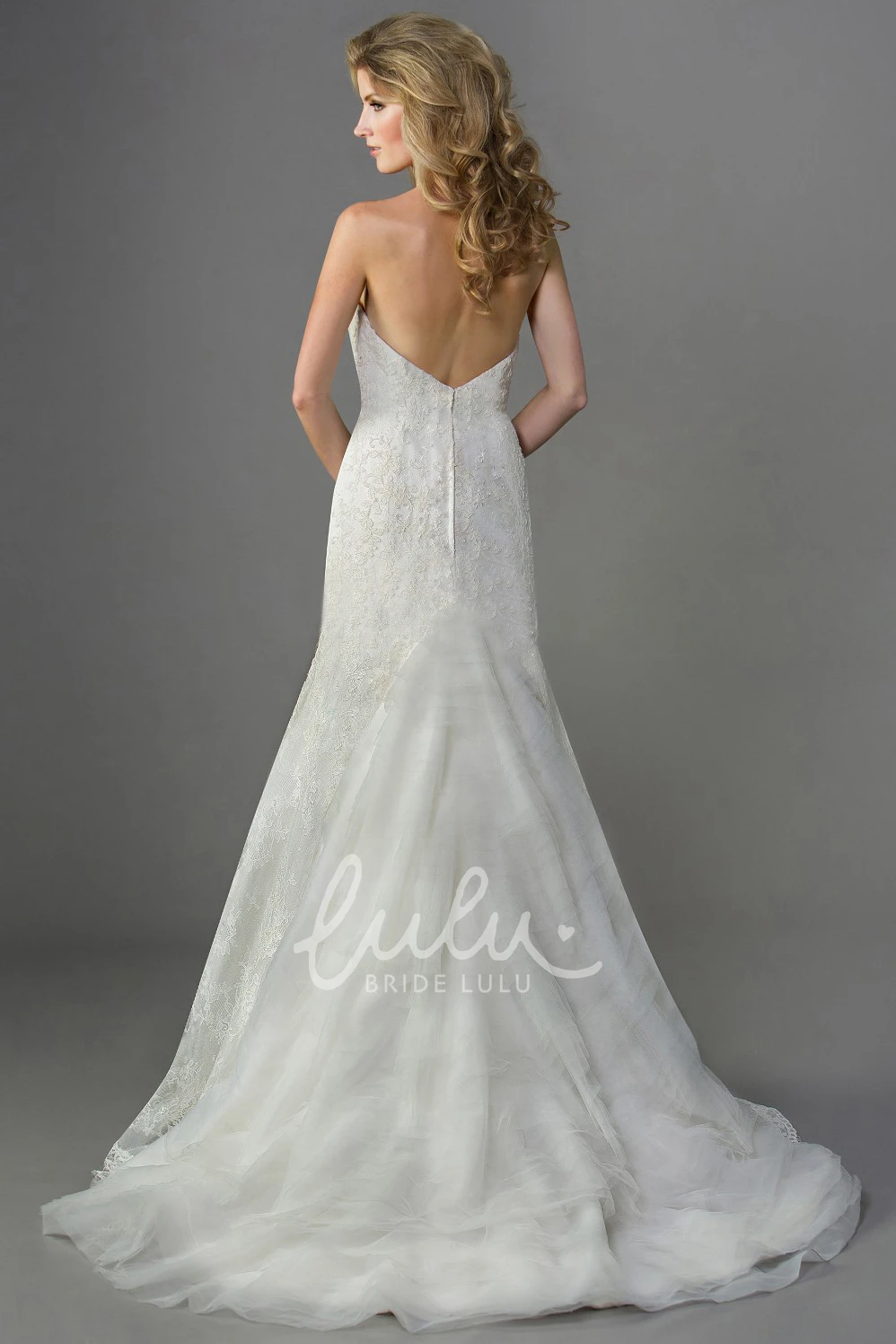 Lace Mermaid Wedding Dress Sweetheart Neckline